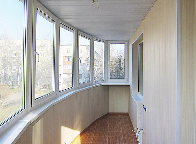 Замена холодного остекления на балконе на теплое Серпухов