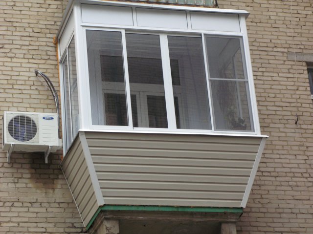 Остекление балконов в хрущевке с выносом по цене от производителя Серпухов