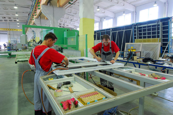 Фирма по остеклению балконов в Серпухов и Московской области Серпухов