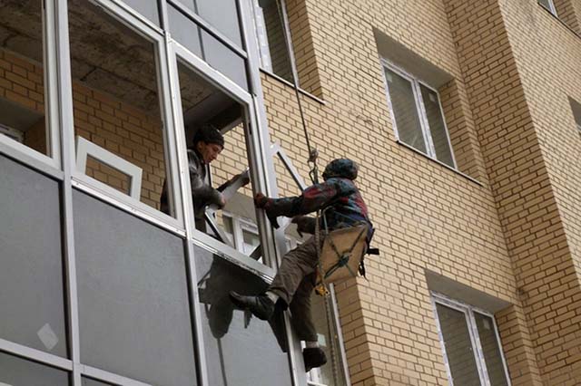 Установка остекление балконов: продажа и установка окон Серпухов
