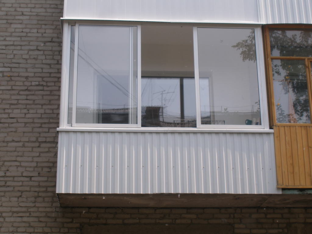 Установка пластиковых окон на балконе: остекление лоджии Серпухов